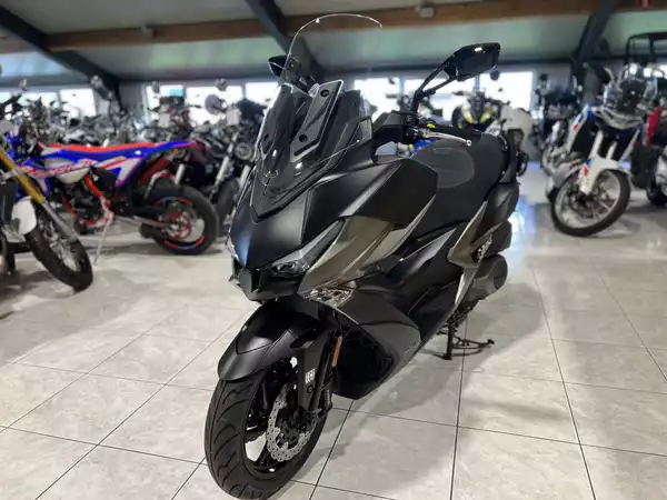 Kymco Xciting 400i VS TCS ABS - Photo 2