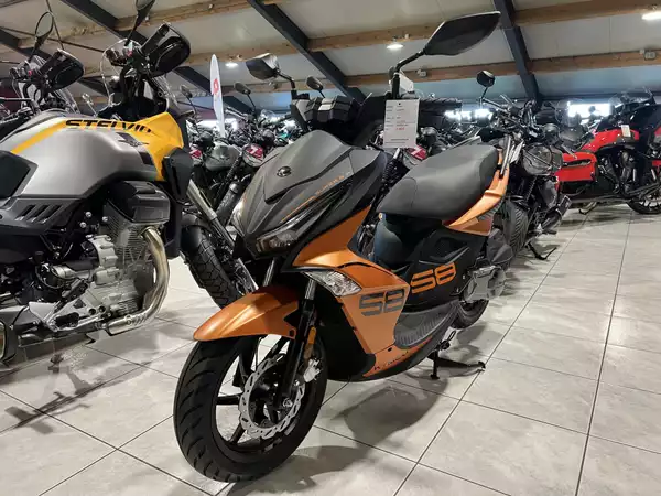 Kymco Super 8 R - Photo 2