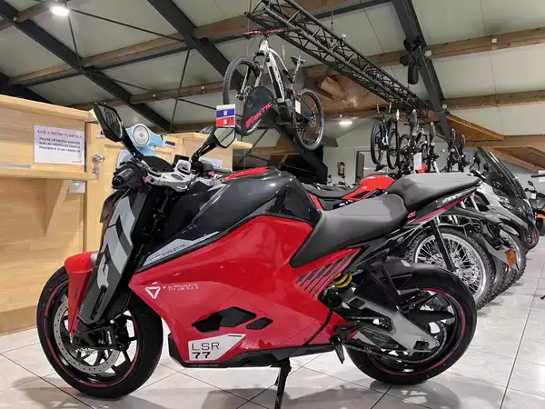 Ultraviolette F77 Mach 2 Recon Turbo Red - Photo 3