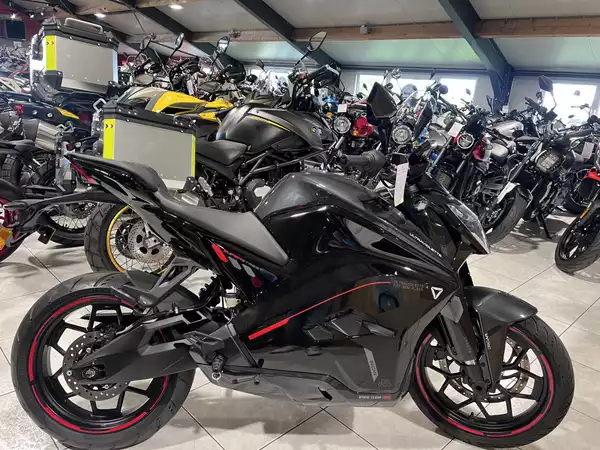 Ultraviolette F77 SuperStreet Cosmic Black - Photo 1