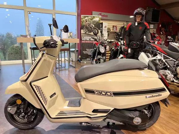 Lambretta X-300 - Photo 3