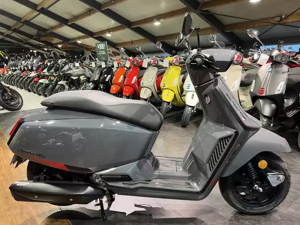 Lambretta X-125 - Photo 1