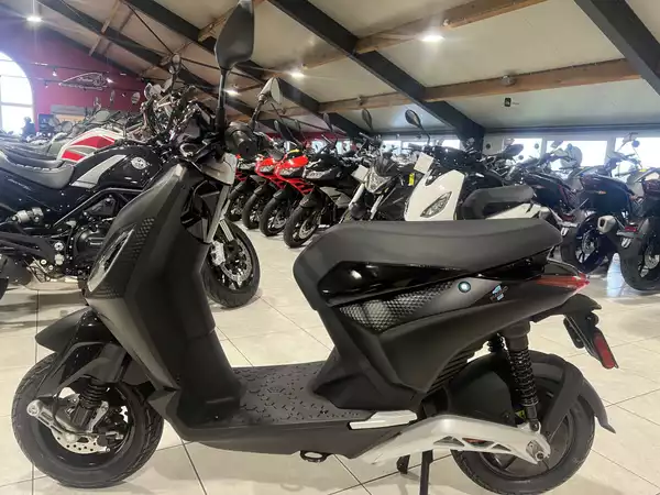 Piaggio 1 Disponible en classe B 45km/h - Photo 3