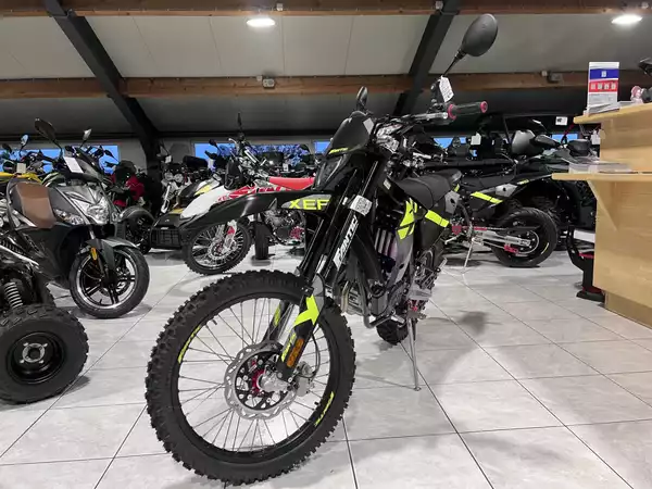 Fantic Enduro 125 XEF 4T PERFORMANCE - Photo 2