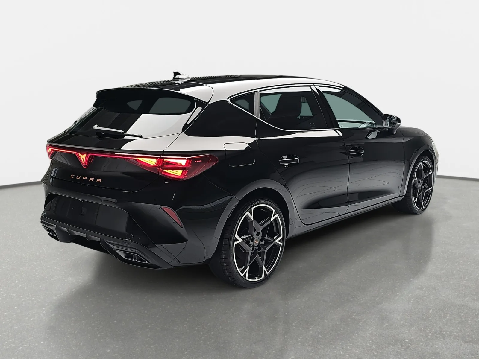 Cupra Leon 1.5 eTSi DSG 150 - Photo 1