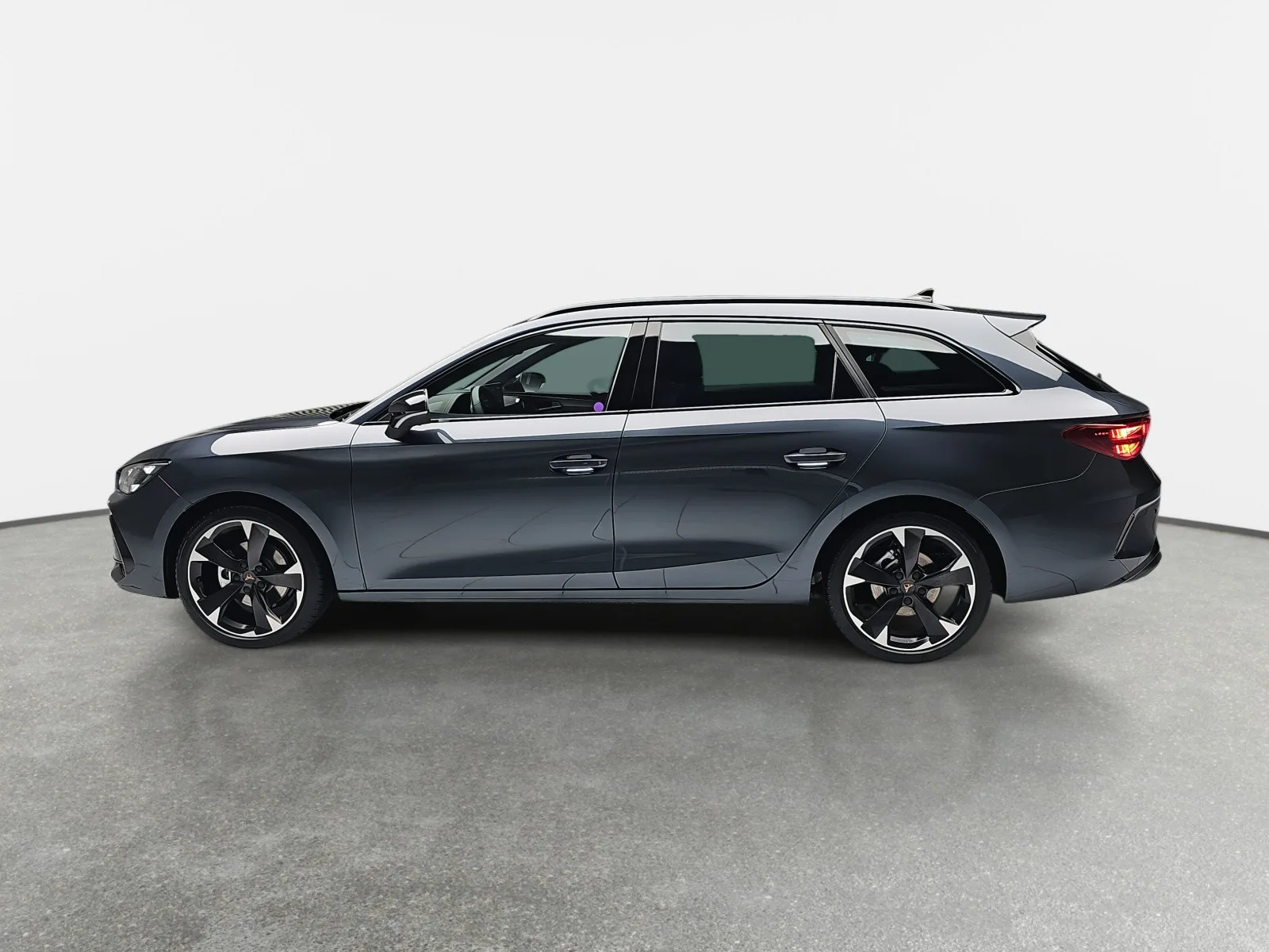 Cupra Leon 1.5 eTSi DSG 150 Kombi - Photo 1