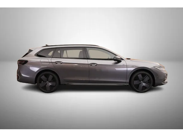 Volkswagen Passat Variant 2.0 TSI 204 DSG R-Line - Photo 1