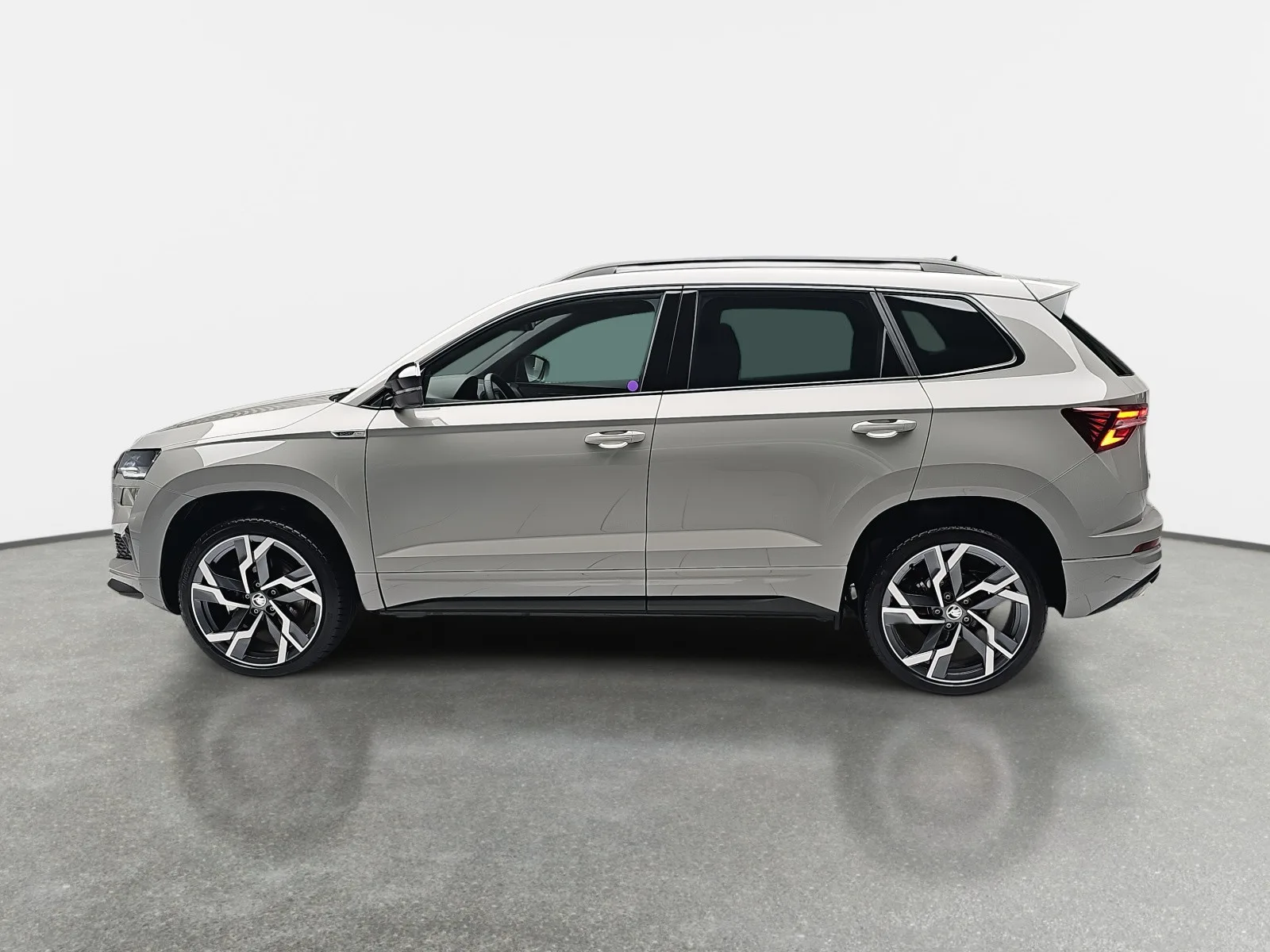 Skoda Karoq 2.0 TSi 190 DSG SPORTLINE 4x4 - Photo 1