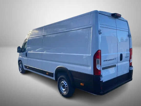 Peugeot Boxer 2.2 BlueHDI 180 EAT8 L4H2 - Photo 2