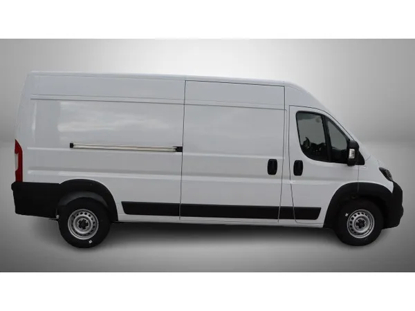 Peugeot Boxer 2.2 BlueHDI 140 L3H2 - Photo 3