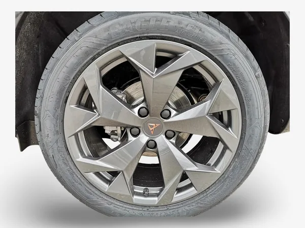 Cupra Formentor 2.0 TSi DSG 204 4x4 - Photo 2