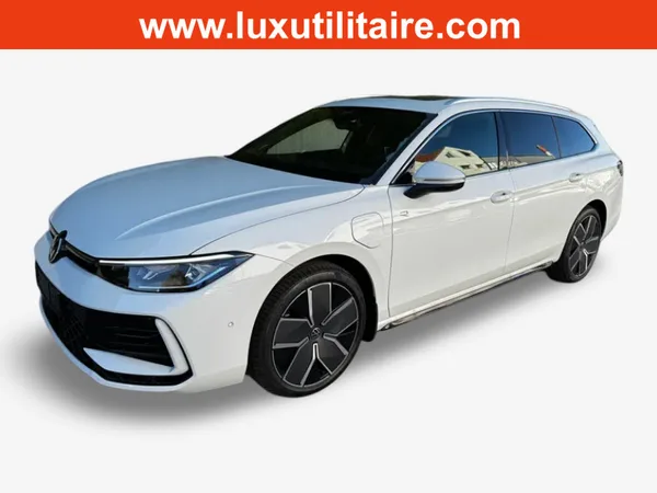 Volkswagen Passat Variant 1.5 TSI e-Hybrid 272 R-Line - Photo 1