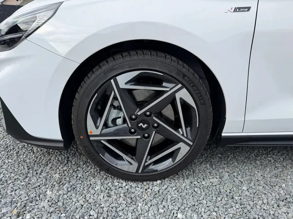 Hyundai i30 1.5 T-GDI 150 DCT N-Line - Photo 3