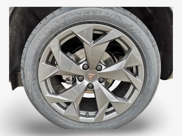 Cupra Formentor 2.0 TSi DSG 204  4x4 - Photo 2