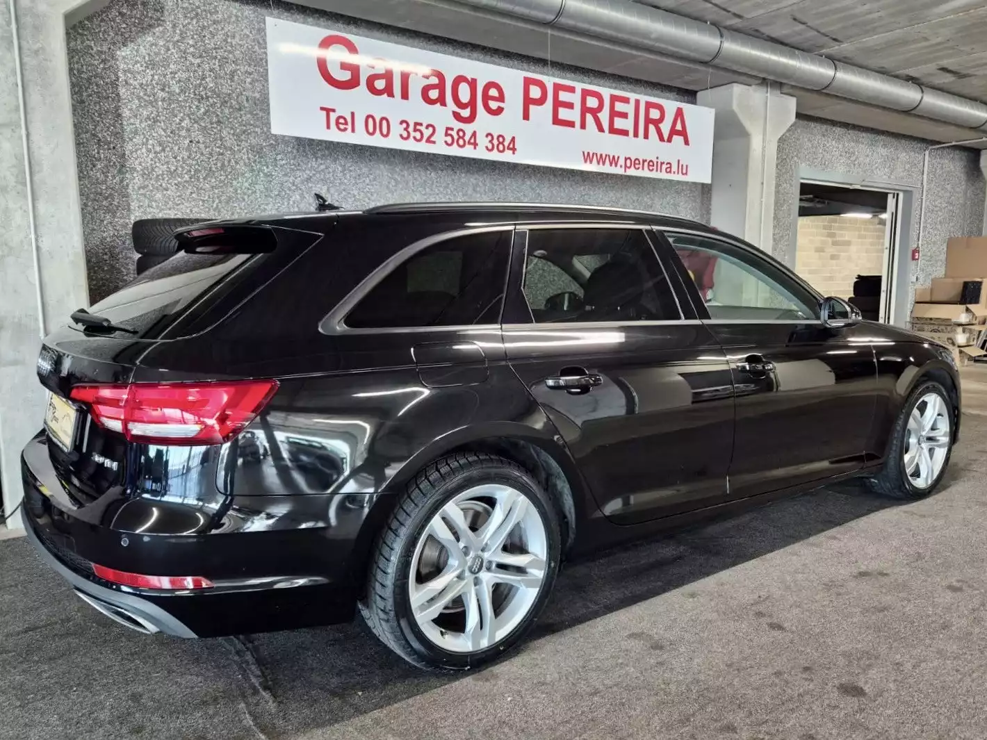 Audi A4 AVANT 2.0 TDI NAVI BI-XENON New Model - Photo 1