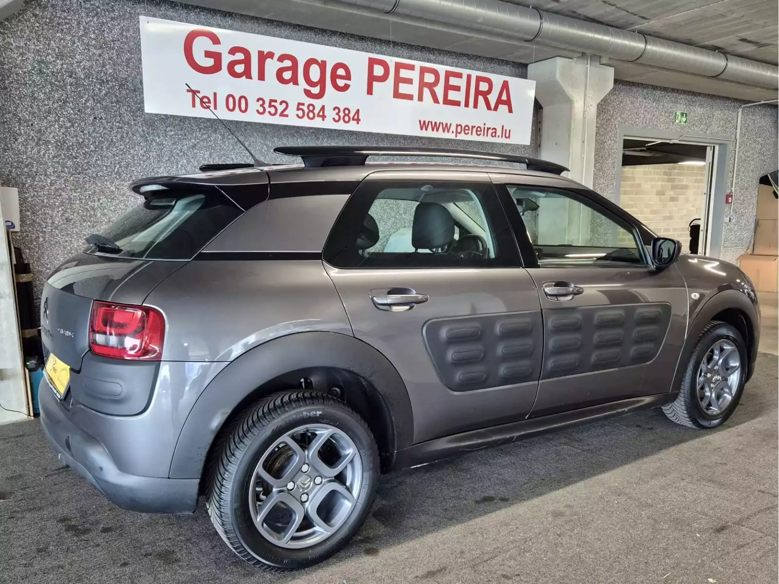 Citroën C4 Cactus 1.6 HDI 100 SHINE NAVI - Photo 1