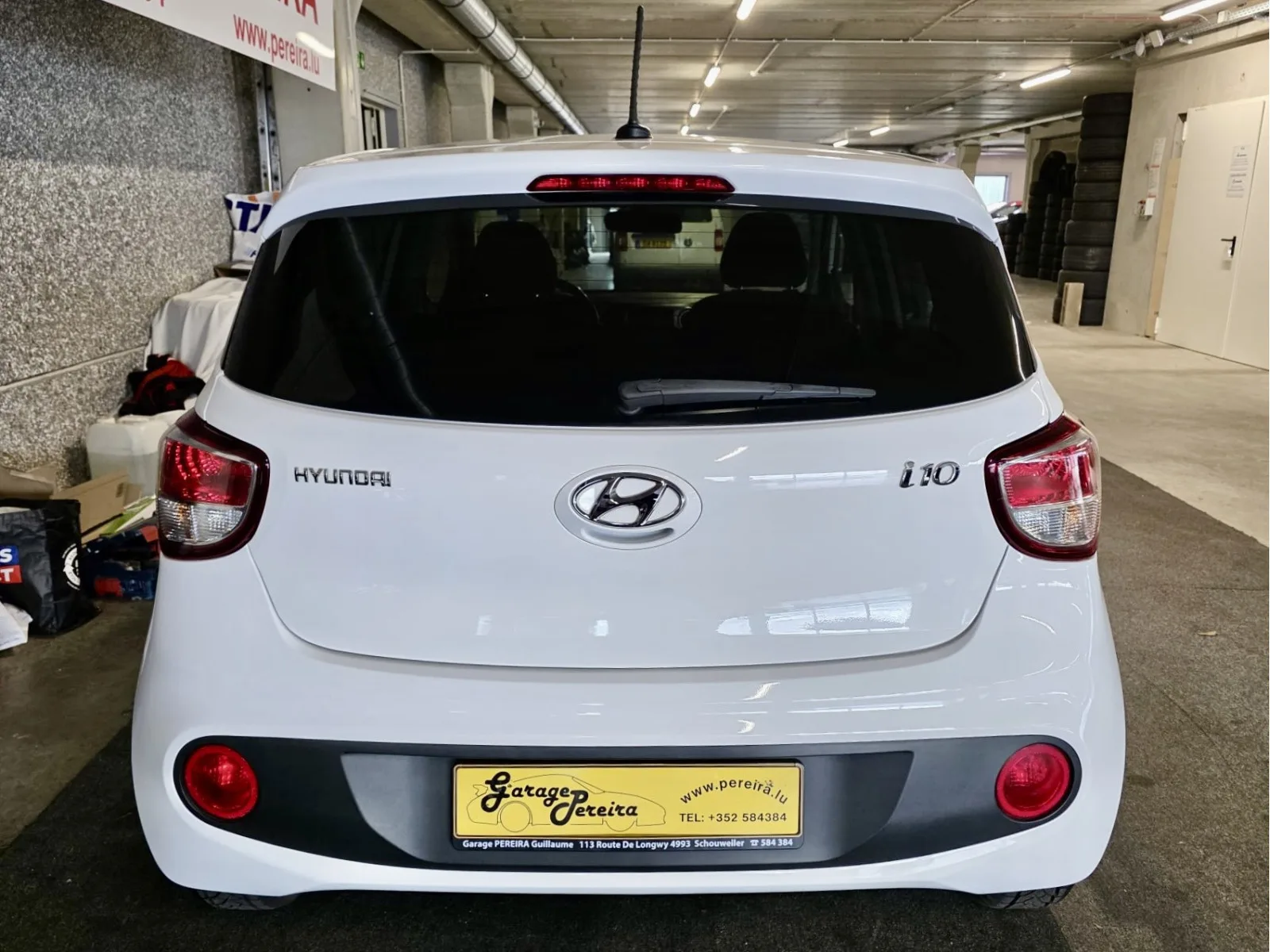 Hyundai i10 1.0 AUTO CLIM NAVI - Photo 1