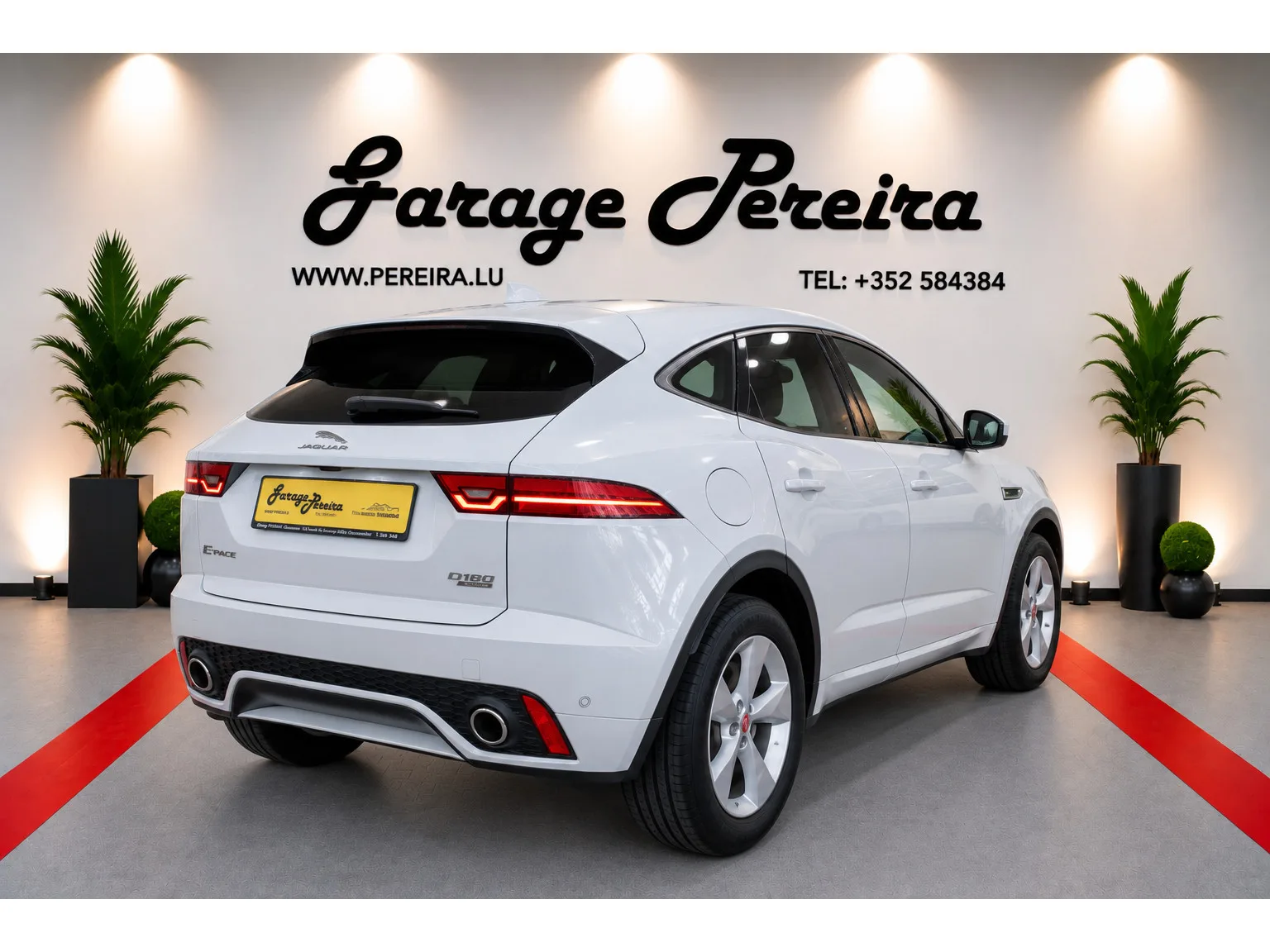 Jaguar E-Pace D 180 AWD R-DYNAMIC PANO CUIR NAVI - Photo 1
