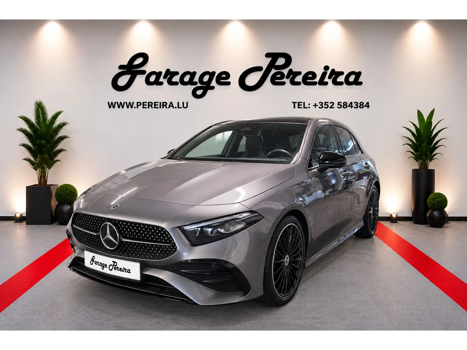 Mercedes-Benz A 200 D AMG LINE FACELIFT PANO CUIR NAVI 1 HAND - Photo 1