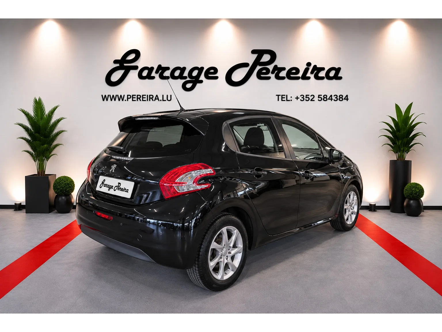 Peugeot 208 1.6 HDI 92 STYLE 1 HAND - Photo 1