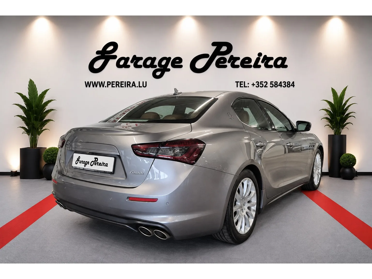 Maserati Ghibli 3.0 V6 SQ4 FACELIFT CUIR NAVI 430CV/PS - Photo 1