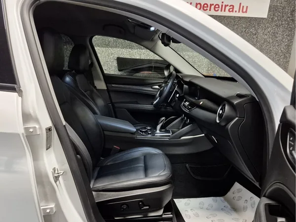 Alfa Romeo Stelvio 2.0 TURBO Q4 CUIR NAVI - Photo 3