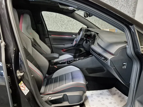 Volkswagen Golf GTI 2.0 TSI 300 CLUBSPORT BLACK STYLE HEAD UP HARMAN KARDON PANO CUIR NAVI - Photo 3