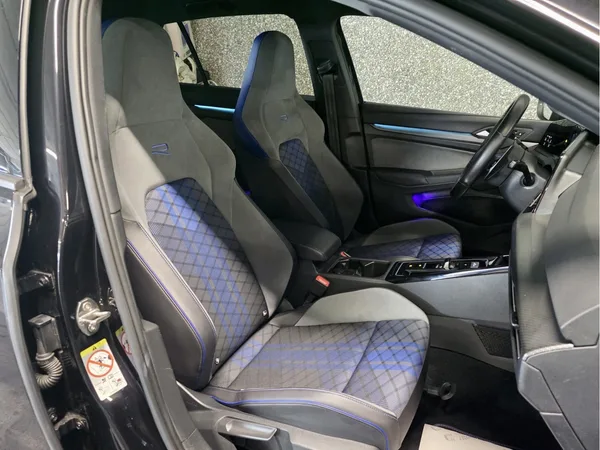 Volkswagen Golf R 2.0 TSI 320 4MOTION HARMAN KARDON IQ-LIGHT NAVI - Photo 3