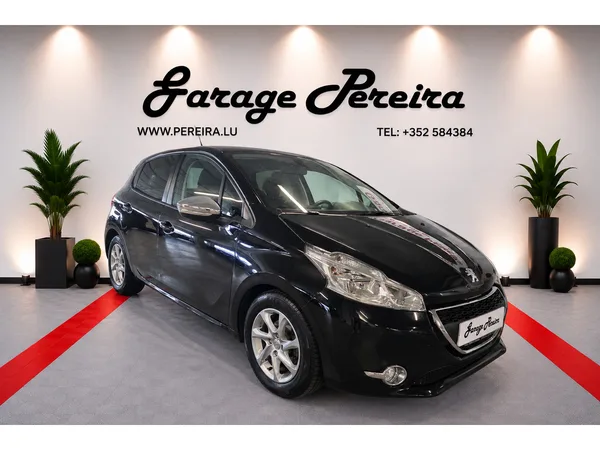 Peugeot 208 1.6 HDI 92 STYLE 1 HAND - Photo 1