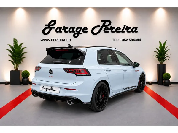 Volkswagen Golf GTI FACELIFT 2.0 TSI 300 CLUBSPORT CRYSTAL ICE BLUE IQ LIGHT HARMAN KARDON PANO NAVI - Photo 2