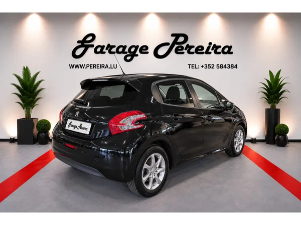 Peugeot 208 1.6 HDI 92 STYLE 1 HAND - Photo 2
