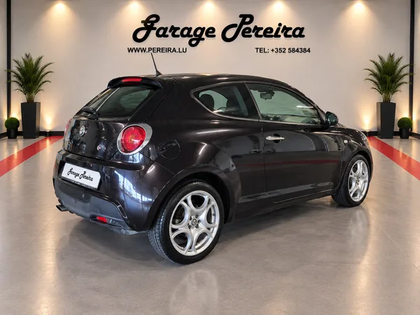 Alfa Romeo MiTo 1.3 JTDM 95 NAVI - Photo 2