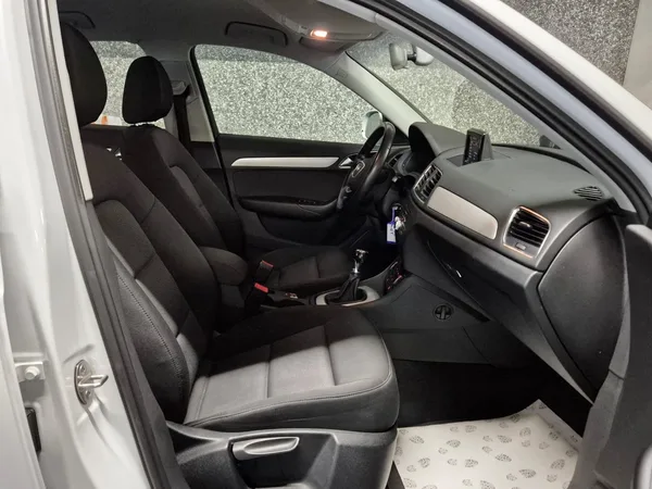 Audi Q3 2.0 TDI 150 BI-XENON NAVI - Photo 3
