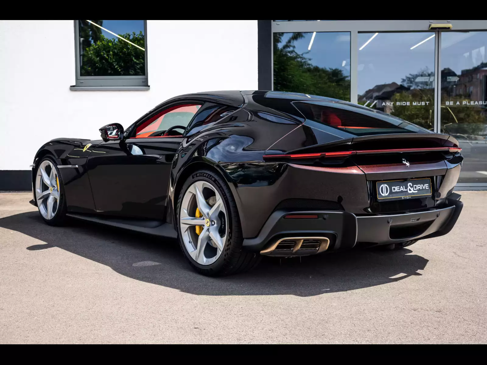 Ferrari 12 Cilindri 6.5 V12 (830 CH) – NERO PUROSANGUE - Photo 1