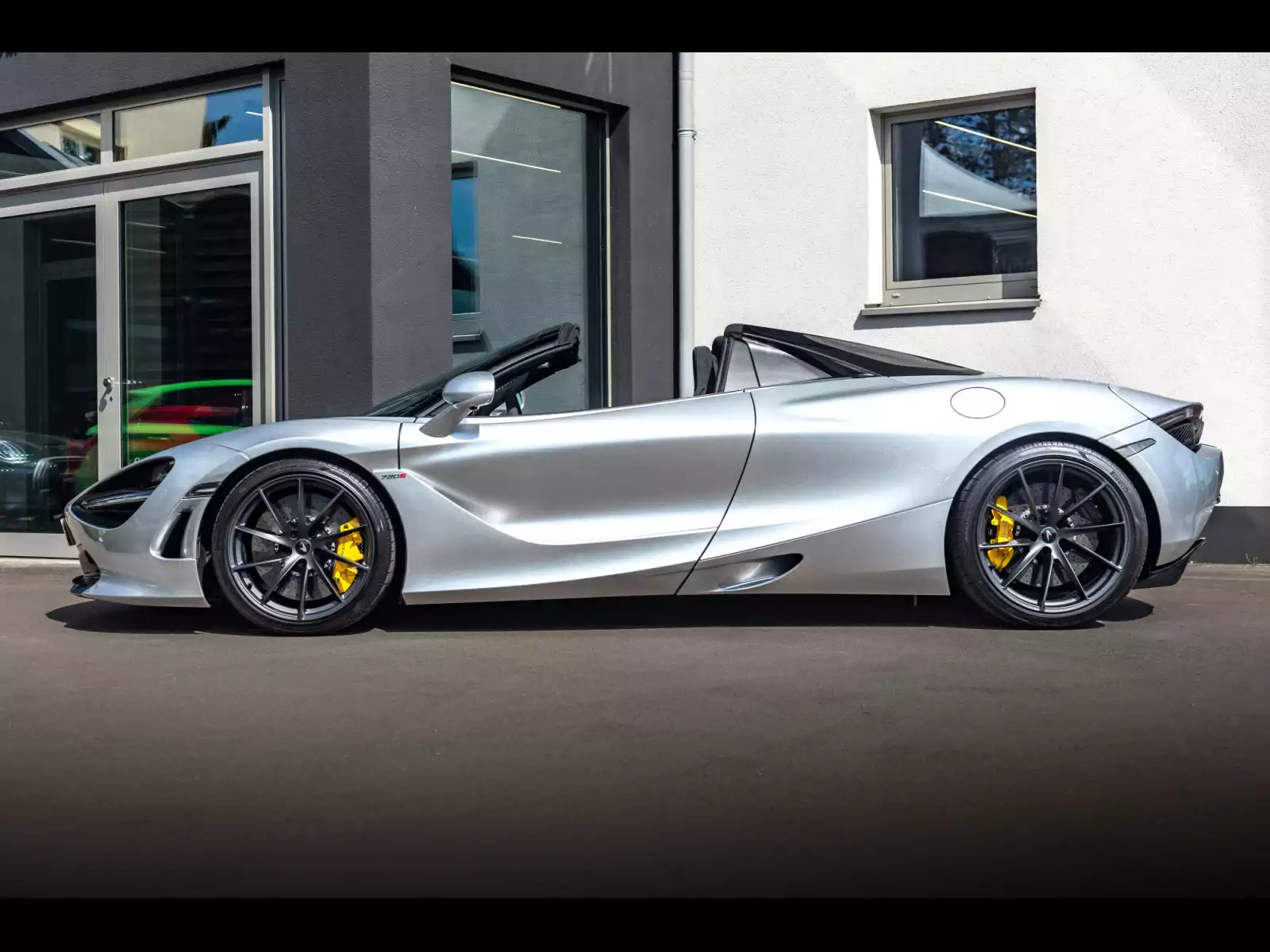 McLaren 720S SPIDER 4.0 V8 720 - Photo 1