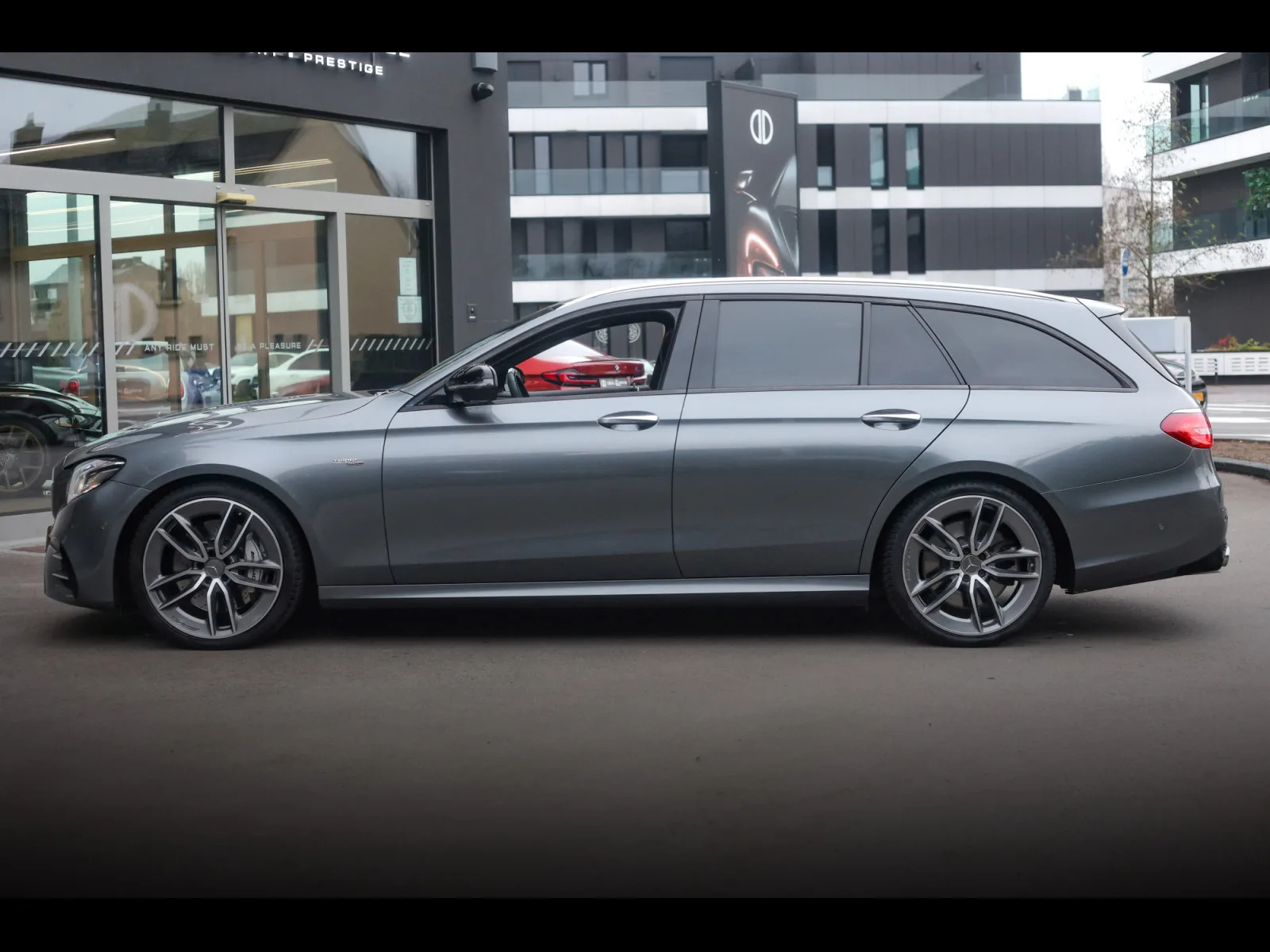 Mercedes-Benz E 53 AMG T-MODELL 4MATIC+ - Photo 1