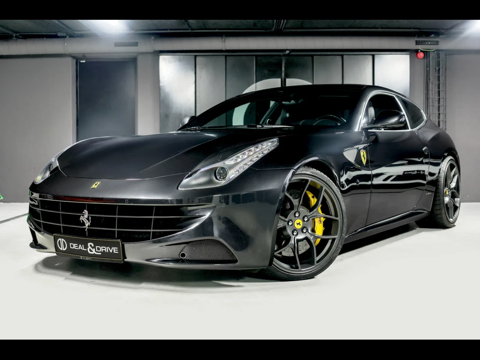 Ferrari FF 6.2 V12 4RM (661 CH) - Photo 1