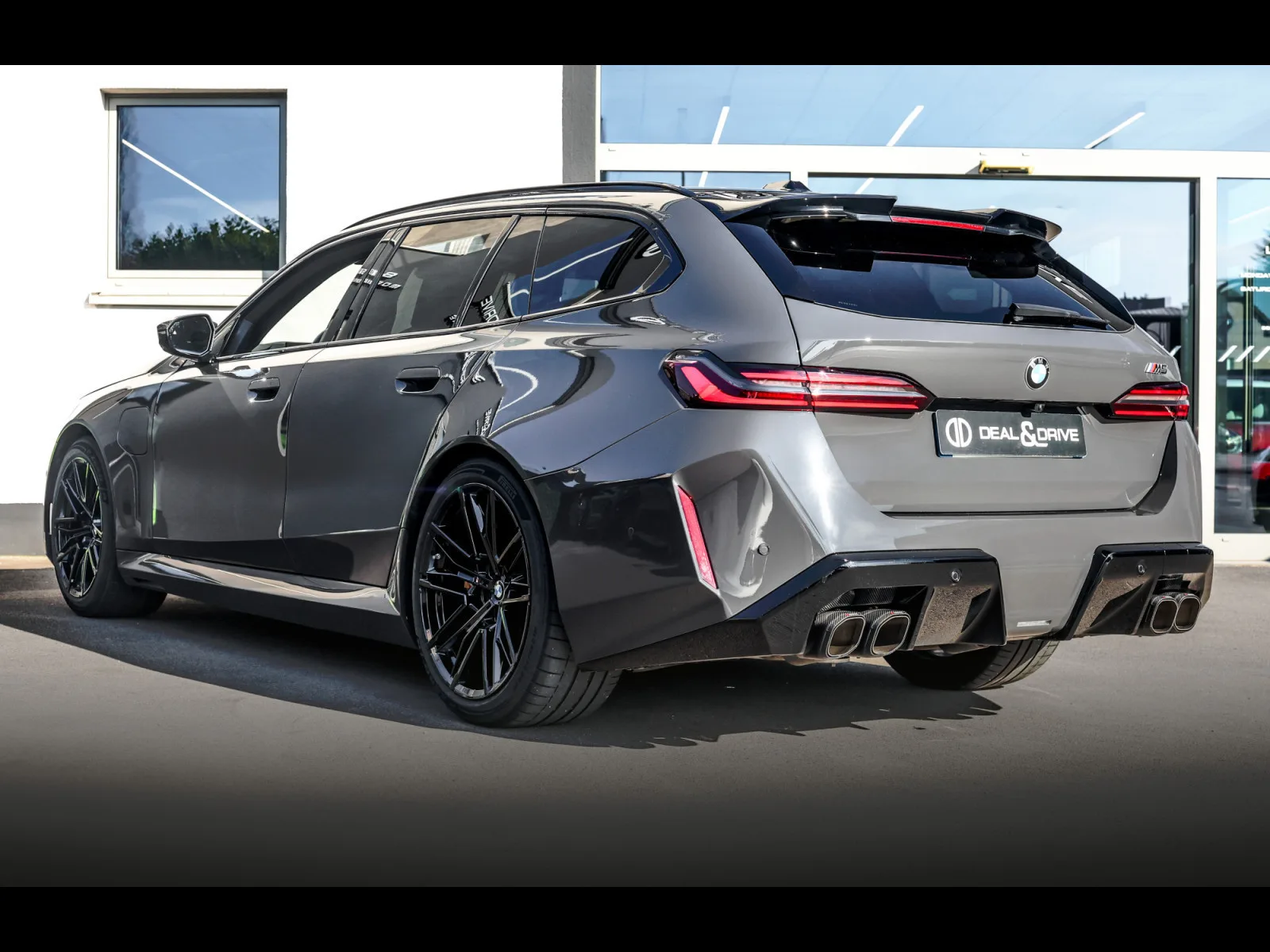 BMW M5 TOURING (G99) - Photo 1
