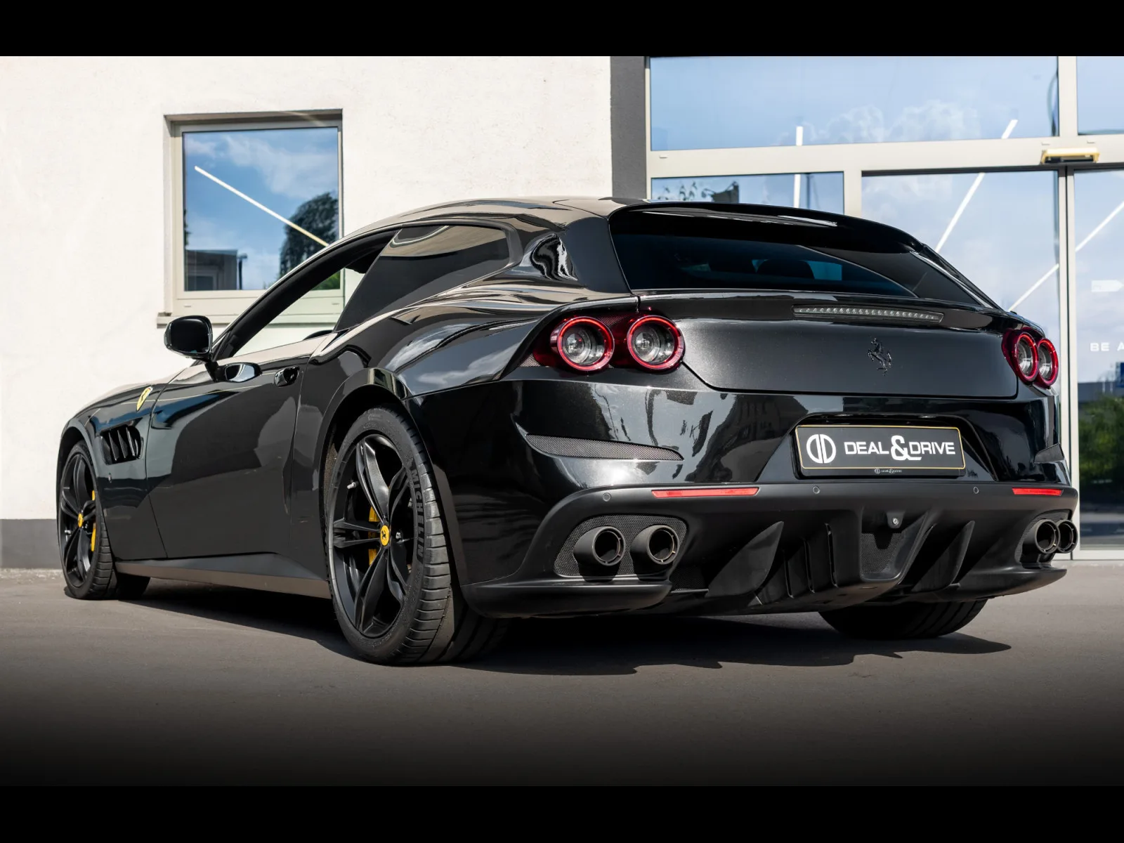 Ferrari GTC4Lusso 6.3 V12 (690 CH) - Photo 1