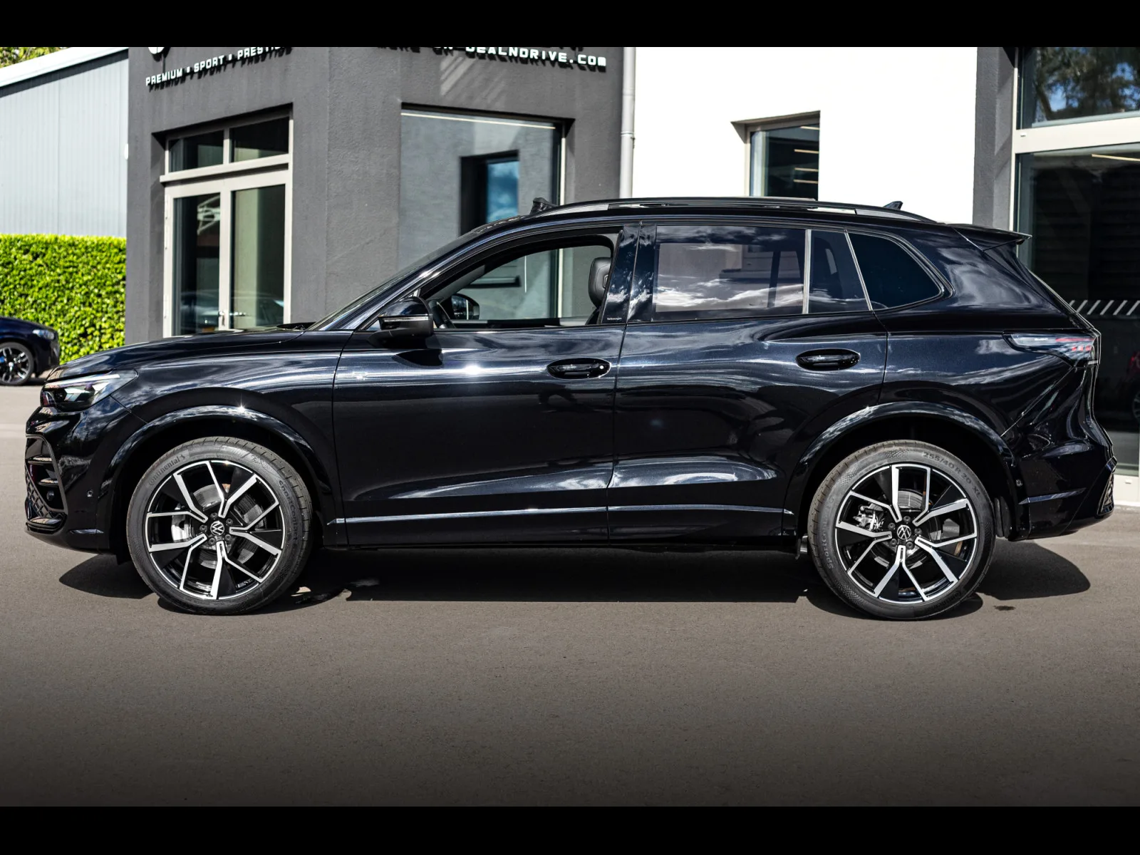 Volkswagen Tiguan 2.0 TSI (265 CH) 4MOTION R-LINE - Photo 1
