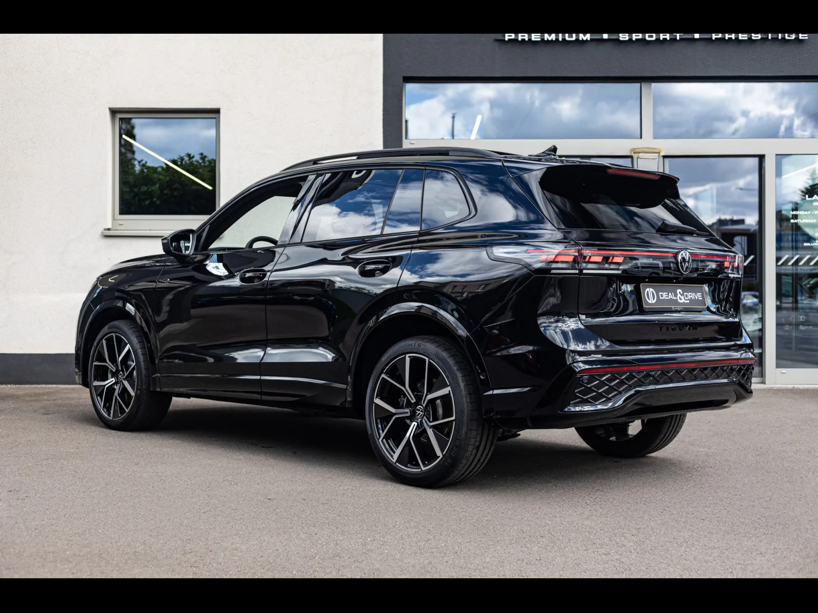Volkswagen Tiguan 2.0 TSI (265 CH) 4MOTION R-LINE - Photo 1