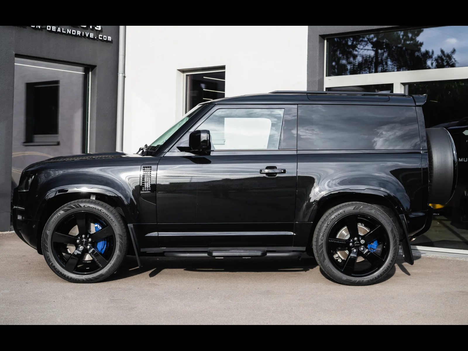 Land Rover Defender 90 D350 HSE X-DYNAMIC AWD - Photo 1