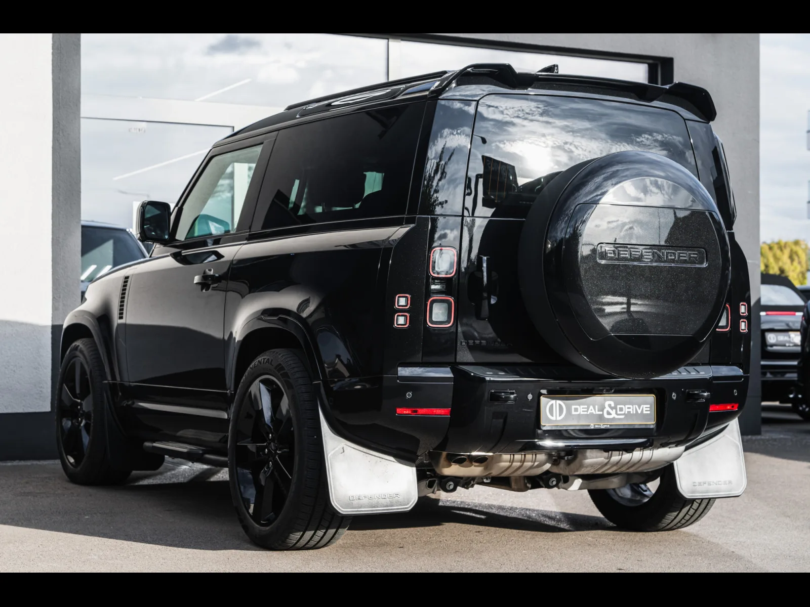 Land Rover Defender 90 D350 HSE X-DYNAMIC AWD - Photo 1