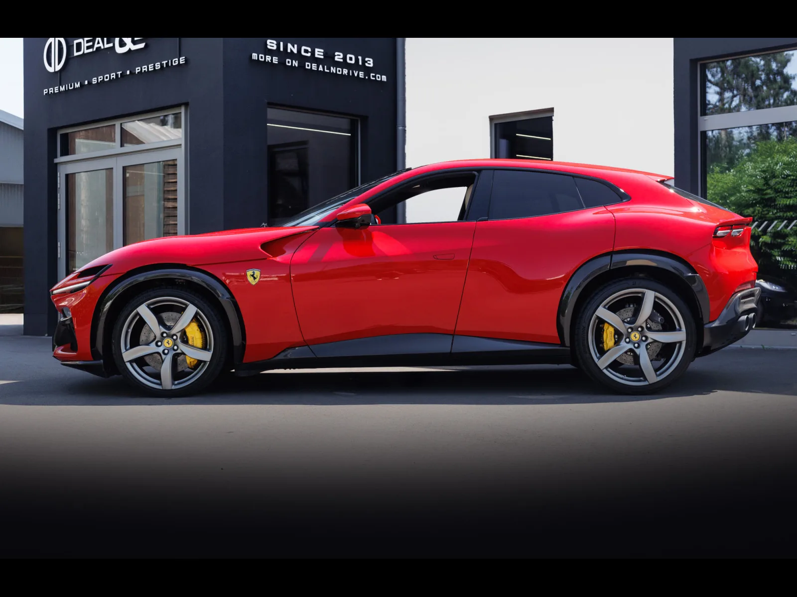 Ferrari Purosangue 6.5 V12 725 CH - Photo 1