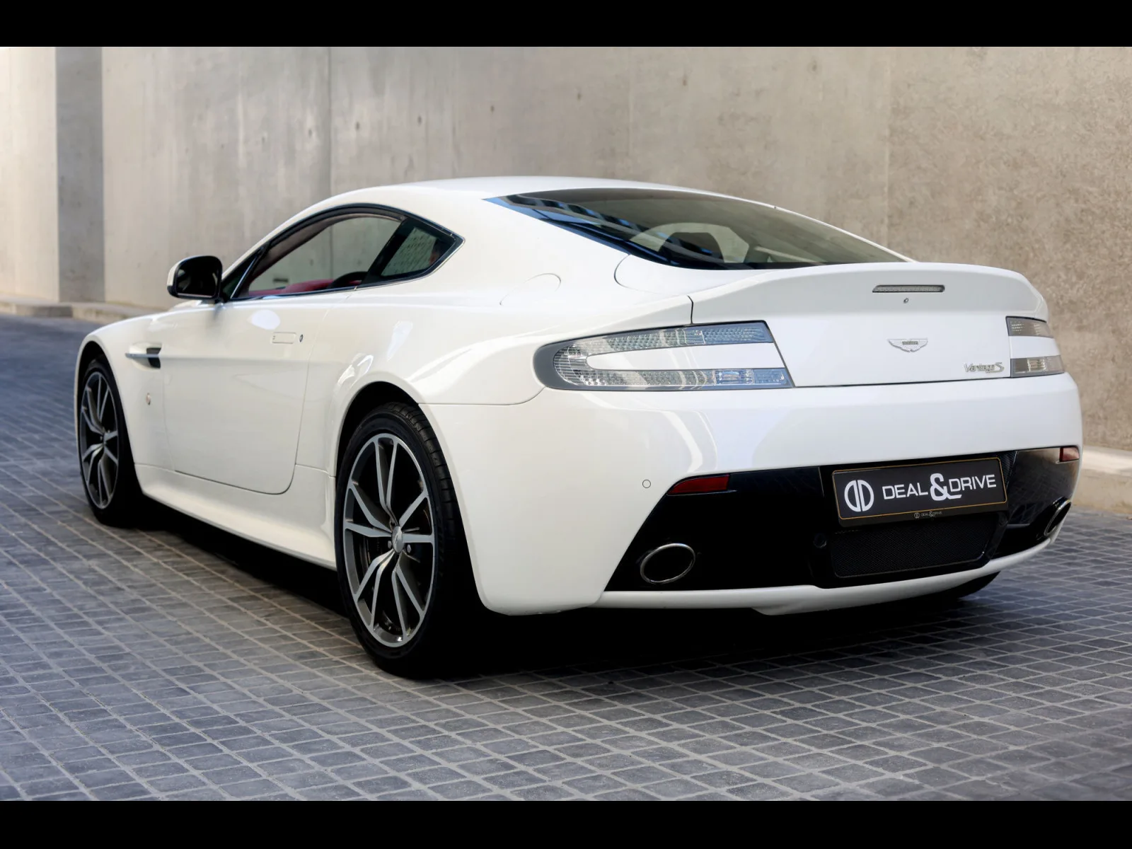 Aston Martin V8 Vantage S COUPE SPORTSHIFT II - Photo 1