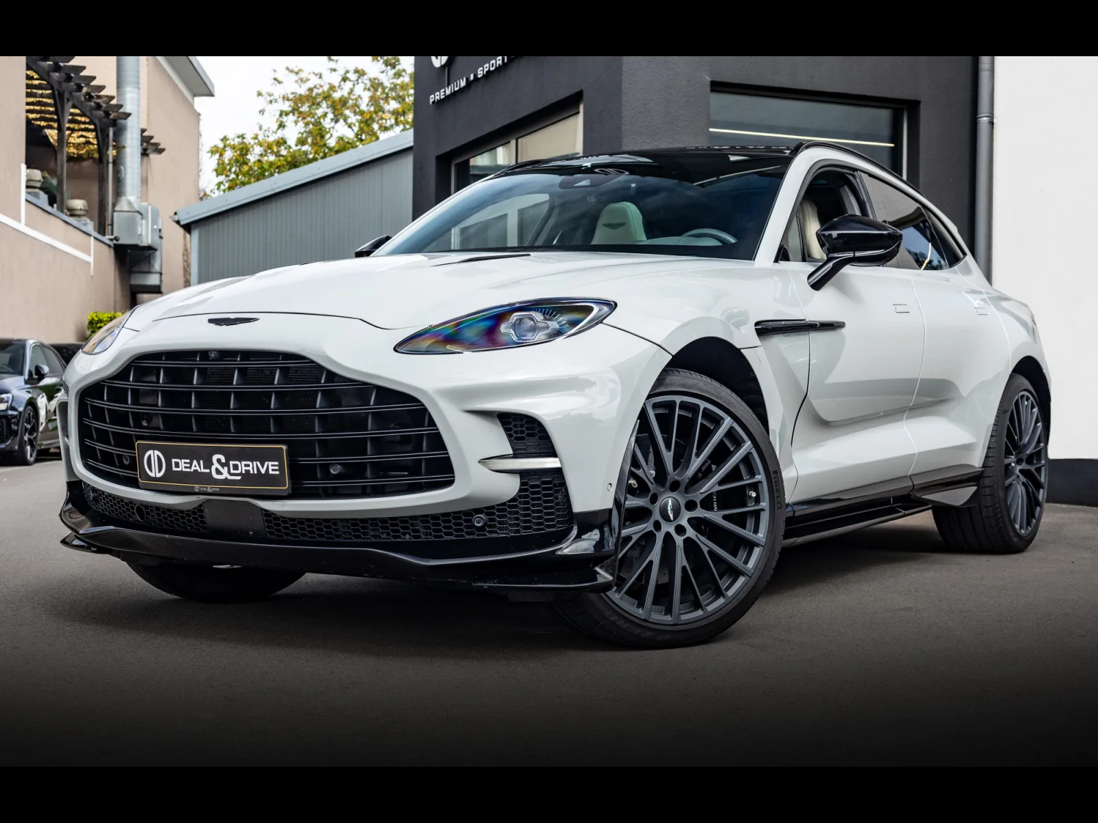 Aston Martin DBX 707 4.0 V8 (707 CH) - Photo 1