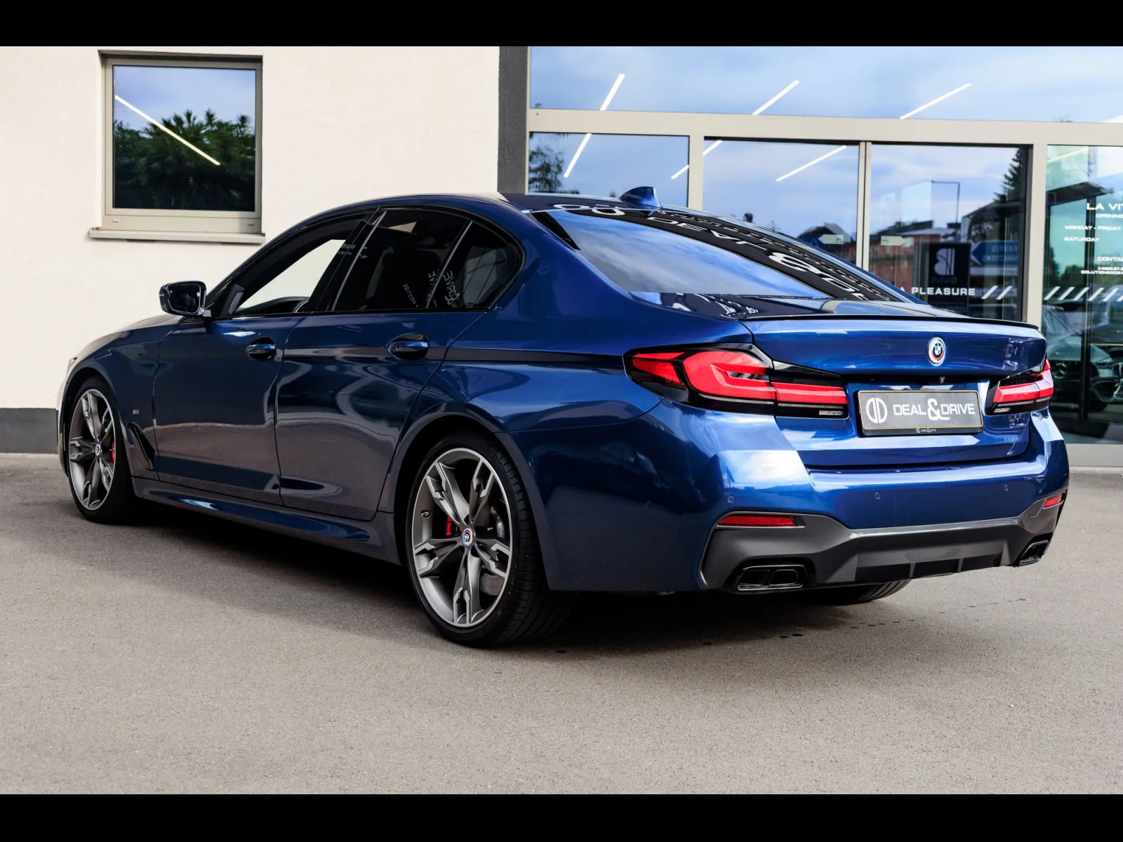 BMW M550 LIMOUSINE (G30) XDRIVE 530 CH - Photo 1