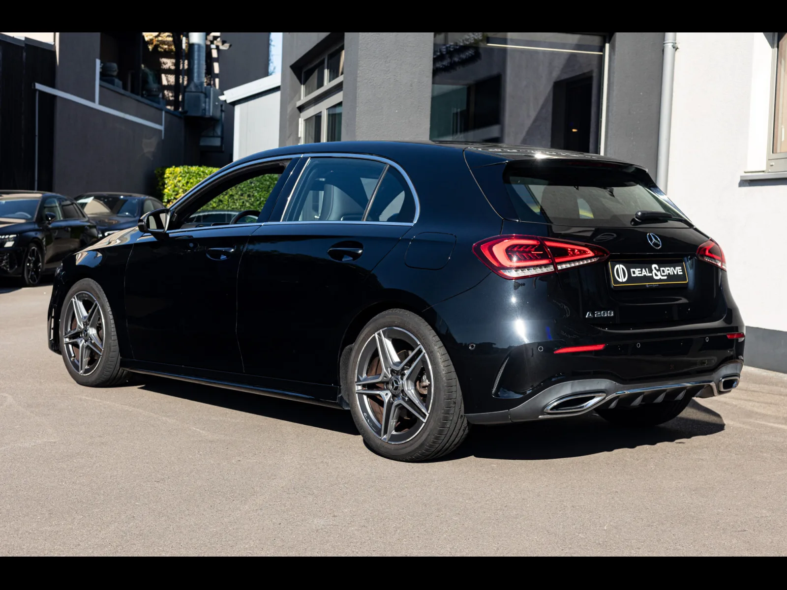 Mercedes-Benz A 200 AMG-LINE - Photo 1