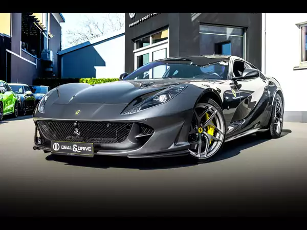 Ferrari 812 Superfast 6.5 V12 - Photo 1