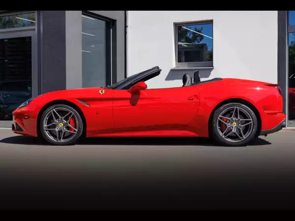 Ferrari California T 3.9 V8 (560 CH) - Photo 2